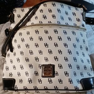 Dooney and bourke purse